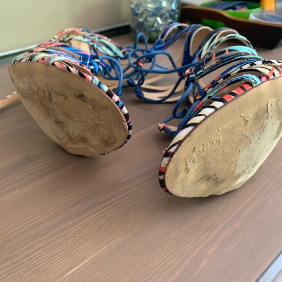 Super Sexy, Strappy Liliana Rainbow Heels, Size 10 - Picture 2 of 5